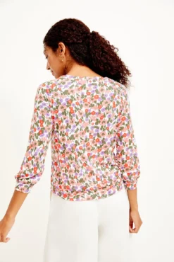 Issa Silken Modal Tee - Seaside Floral -Swish Drape Sales 0111 Issa Silken Modal Seaside Floral 1977 web 6dcedd21 5baa 4f09 bf96 014cab5f46dd