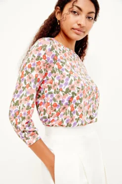 Issa Silken Modal Tee - Seaside Floral -Swish Drape Sales 0111 Issa Silken Modal Seaside Floral 2087 web 7b894aab 2a1c 4f8b af6e 8e9aa32a2f87