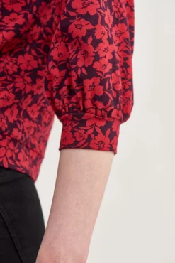 Issa Raglan Tee 39 Issa Raglan Tee -Swish Drape Sales 0223 Issa Cotton Modal Luxembourg 1528 web