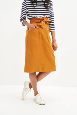 Romy Femme Fête Skirt - Spice -Swish Drape Sales 0342 Romy Spice 1874 web 903e1880 de1d 4da7 b117 3f4e758b869b