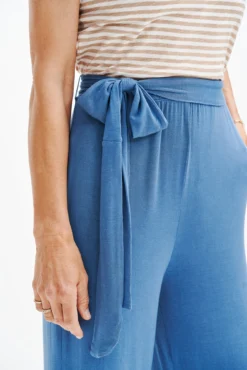 Rowan Zero-Waste Pant - Horizon -Swish Drape Sales 0356 Rowan Zero Waste Pant Horizon 0786 web 59da5976 5a00 4223 8b66 2d53d7dd70e5