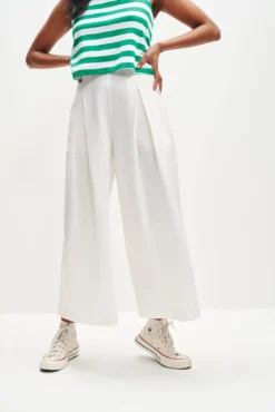 Deslin Pant - Zinnia - ReAmour 29 Deslin Pant - Zinnia - ReAmour -Swish Drape Sales 0369 Deslin Salt 2 0874 web 10381520 0a8a 4e72 92a1 b2c1752a6a85