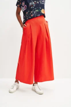 Deslin Pant - Zinnia - ReAmour 33 Deslin Pant - Zinnia - ReAmour -Swish Drape Sales 0369 Deslin Zinnia 1693 web 0d37744a 1184 44b4 b99b a16b596b4529