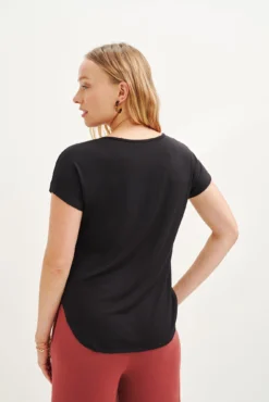 Chessa Dream Knit Tee - Black -Swish Drape Sales 0505 Chessa Black 3183 web c348ddbd 52bf 49db aa3b 79f33c302cb6