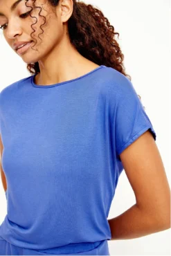 Chessa Dream Knit Tee - Lapis -Swish Drape Sales 0505 Chessa Lapis 0784 web 5d0acbc6 cda1 48e2 95e6 3e719ca0f45c