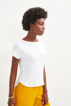 Chessa Dream Knit Tee - White -Swish Drape Sales 0505 Chessa White 0851 web 6e85fa92 af98 4183 bfd1 ea204111423f