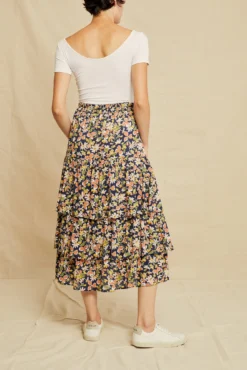 Christy Skirt - Mojave Bloom -Swish Drape Sales 0546 Christy Mojave Bloom 1842 web 3eeff0a6 d280 4e96 b1fa 80d0c838c3f9