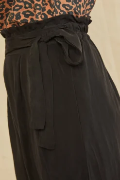 Gael Cottonseed Cupro Pants - Black -Swish Drape Sales 0549 Gael Black 4100 web 443b8138 a2c0 48c2 9d64 969c51ffbb70