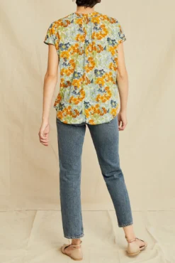 Renata Ecovero Blouse - Mojave Floral -Swish Drape Sales 0607 Renata Ecovera Veranda Floral 2579 web 9f169bf2 d874 4424 aa69 585af203e6b6