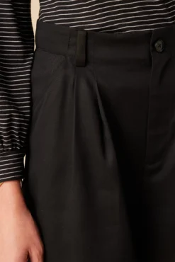 Larisa Tencel Twill Short - Black 9 Larisa Tencel Twill Short - Black -Swish Drape Sales 10159 Larisa Short Black 5