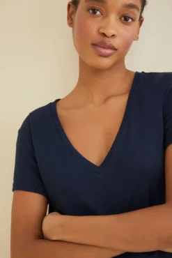 Leif Reverie Slub Tee - Navy -Swish Drape Sales 1334 Joline Navy 2097 web 8332b300 5405 4131 af6d 34c92c6902db