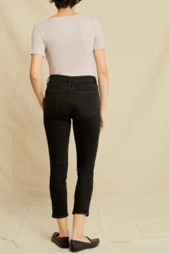 AGOLDE Nico High Rise Slim Fit Jean - Compilation -Swish Drape Sales 3RDPA5995CMPLTN Nico Compilation 36651 web cb10d32f ba20 4099 a182 7dd9821b5e45