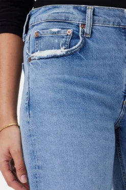 AGOLDE Kye Mid Rise Straight Crop Jean - Forseen -Swish Drape Sales 3RDPA6070 Kye Forseen 5 275c5b20 66f1 4ac8 8590 1dffda447b1c