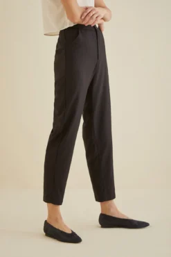 Dava Silk Noil Pants - Navy - ReAmour -Swish Drape Sales 9434 Dava Black 0942 web a7d0106c d273 4e51 8540 1fbde817bf41