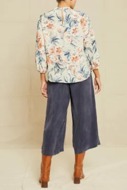 Endora Washable Silk Blouse - Paulette Floral -Swish Drape Sales 9603 Endora Paulette Print 12927 web f88ecebf 0809 4ff4 8fb2 fc2c3b7d2c46