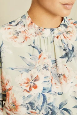 Endora Washable Silk Blouse - Paulette Floral -Swish Drape Sales 9603 Endora Paulette Print 12959 web 882a69ae 9b25 4d37 a222 8b369fd3eec5