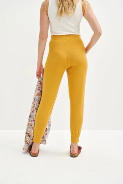 Skylar Dream Rib Joggers - Chai -Swish Drape Sales 9687 Skylar Dream Rib Chai 1113 web 078679bd f54d 4f17 a2bc 7c913feb24c2