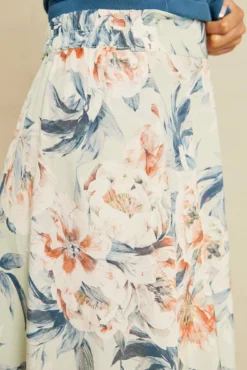 Blaze Washable Silk Skirt - Paulette Floral -Swish Drape Sales 9838 Blaze Washable Silk Paulette Print 10990 web c44a0ef1 2834 4a22 bf8a dc03af4be11e