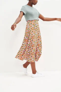 Blaze Washable Silk Skirt - Seaside Floral -Swish Drape Sales 9838 Blaze Washable Silk Seaside Floral 2199 web 24e2dfe2 0af2 4256 925a c48835a9425a