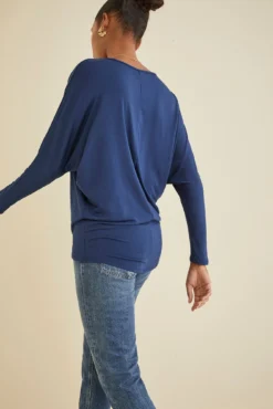 Mayr Long Sleeve Dream Knit Tee - Navy -Swish Drape Sales 9938 Long Sleeve Mayr Navy 0887 web ee9a8a26 d5a6 456e 8093 5f4c25b61f47