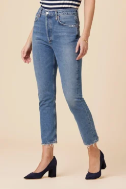 AGOLDE Riley High Rise Straight Crop Jean - Collective -Swish Drape Sales Riley Collective 2 fc976d5d 0353 48e6 8f13 6c75ab156156
